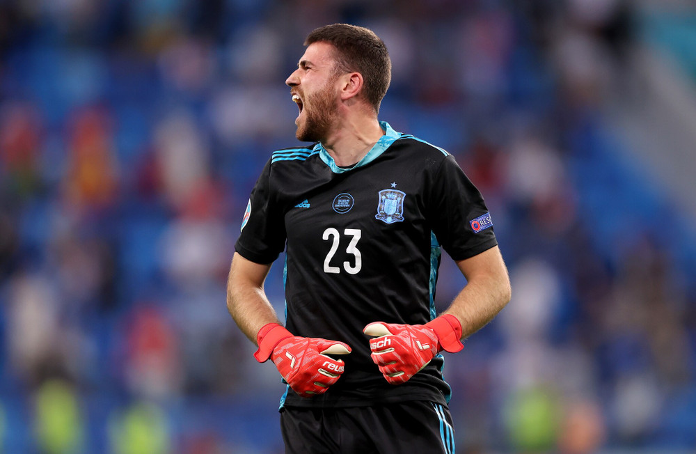 Thủ thành Unai Simon sau pha để lọt lưới ngớ ngẩn ở trận gặp Croatia đã xuất sắc cản phá được hai quả luân lưu của Fabian Schar và Manuel Akanji. (Ảnh: UEFA) Nhìn lại màn luân lưu kịch tính đưa Tây Ban Nha vào bán kết Euro 2020 -0