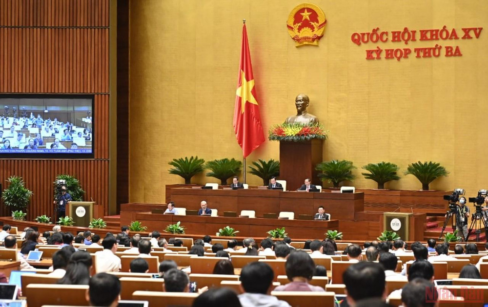 Quang cảnh phiên thảo luận của Quốc hội tại hội trường Diên Hồng, chiều 2/6. (Ảnh: KHOA LINH)