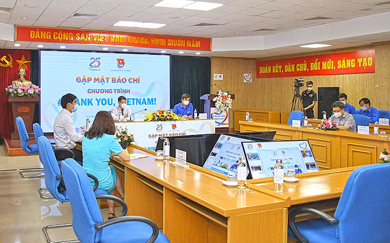 Nói lời cảm ơn để gây quỹ xây 60 “Nhà nhân ái” -0