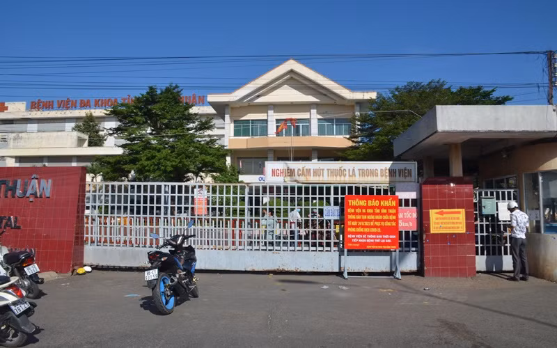 Bệnh viện đa khoa Bình Thuận bị phong tỏa sau khi phát hiện ca mắc Covid-19 làm việc tại Khoa Sản.