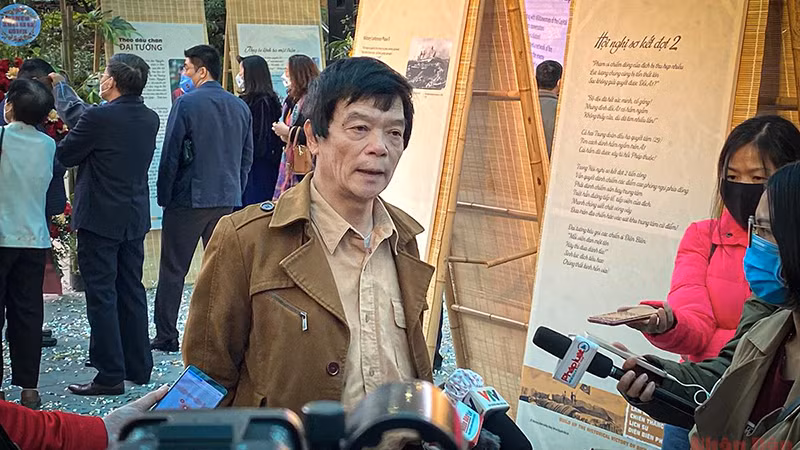 Theo dấu chân Đại tướng Võ Nguyên Giáp qua 110 bài thơ của tác giả Nguyễn Thị Mỹ Dung -0