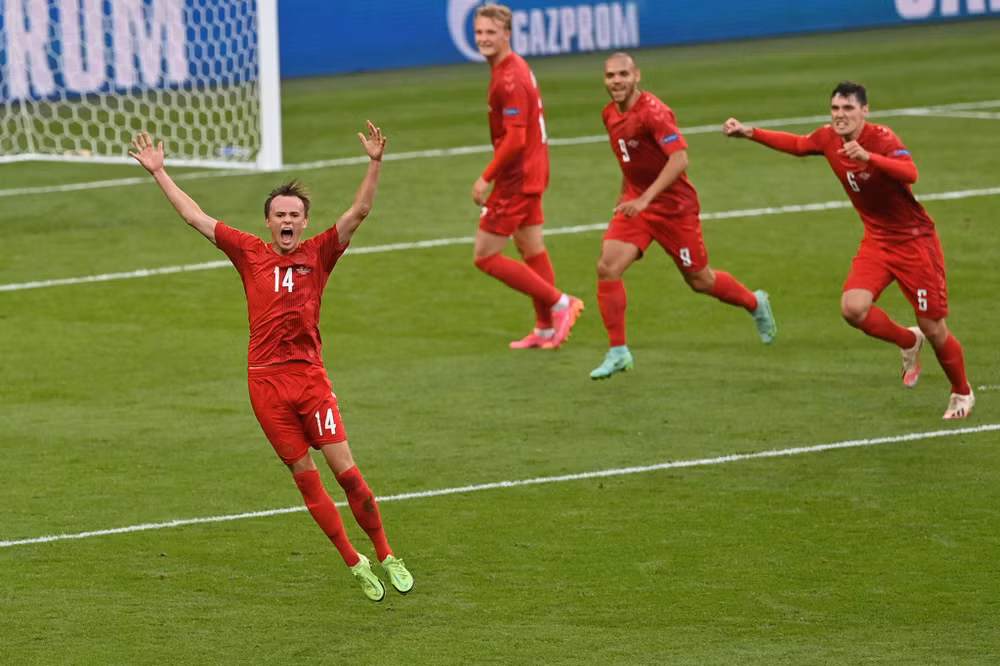 Nhìn lại chiến thắng lịch sử đưa Anh vào chung kết EURO 2020 -0