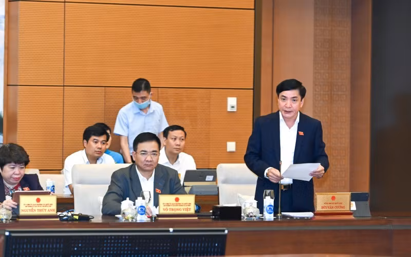 Thông qua bốn nghị quyết về điều chỉnh địa giới và thành lập đơn vị hành chính -0