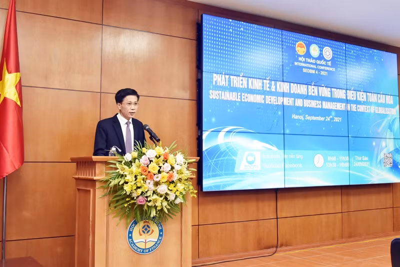 Phát triển kinh tế và kinh doanh bền vững trong điều kiện toàn cầu hóa -0