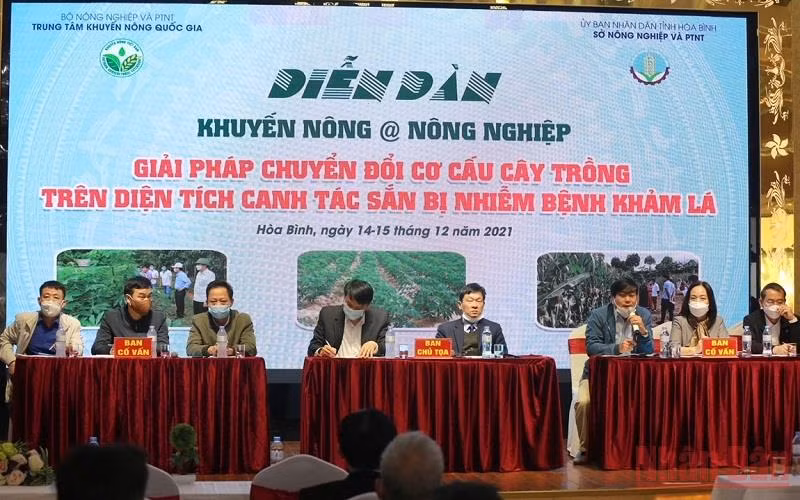 Các chuyên gia ngành nông nghiệp tại diễn đàn.