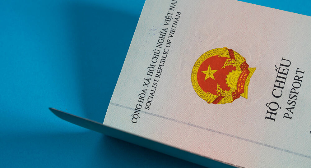 Kể từ 1-7-2020, công dân Việt Nam từ đủ 14 tuổi trở lên được cấp Hộ chiếu có gắn chíp điện tử. Điểm qua 12 luật mới, có hiệu lực từ 1-7 -0