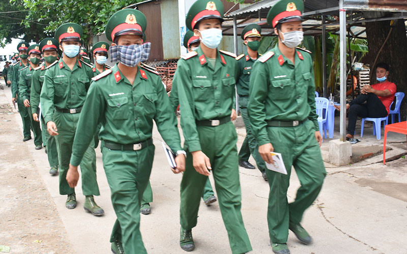 Cử tri là lực lượng vũ trang đi bầu cử. (Tin đề nghị ghép các địa phương) Xã đảo Thổ Châu trong ngày hội sớm -0