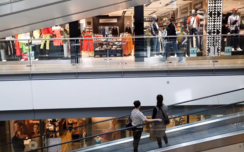 Một trung tâm thương mại tại Budapest, Hungary. Ảnh: Reuters