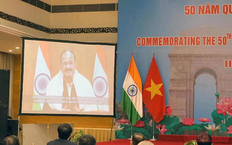 Phó Tổng thống Ấn Độ Venkaiah Naidu có bài phát biểu qua băng ghi hình. (Ảnh: Đinh Trường) Việt Nam và Ấn Độ kỷ niệm 50 năm thiết lập quan hệ ngoại giao -0