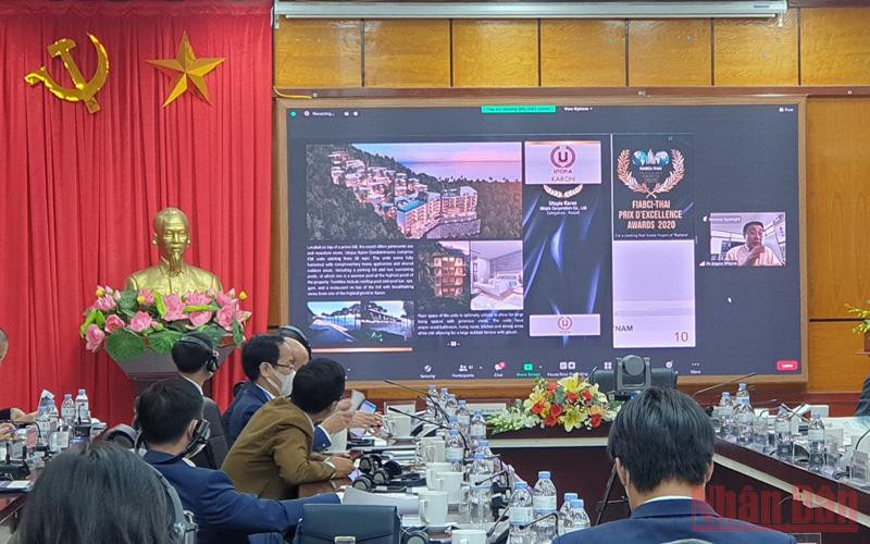 TS. Sopon Pornchokchai, Chủ tịch Hội đồng định giá bất động sản Thái Lan, Chủ tịch Liên đoàn bất động sản Thái Lan trao đổi trực tuyến (Ảnh: N.T) Khơi thông “điểm nghẽn” để bất động sản du lịch phát triển bền vững -0