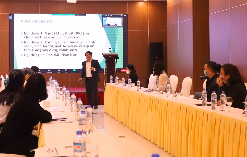 Hội thảo đóng góp ý kiến vào khuyến nghị về chính sách y tế và giáo dục với người khuyết tật.