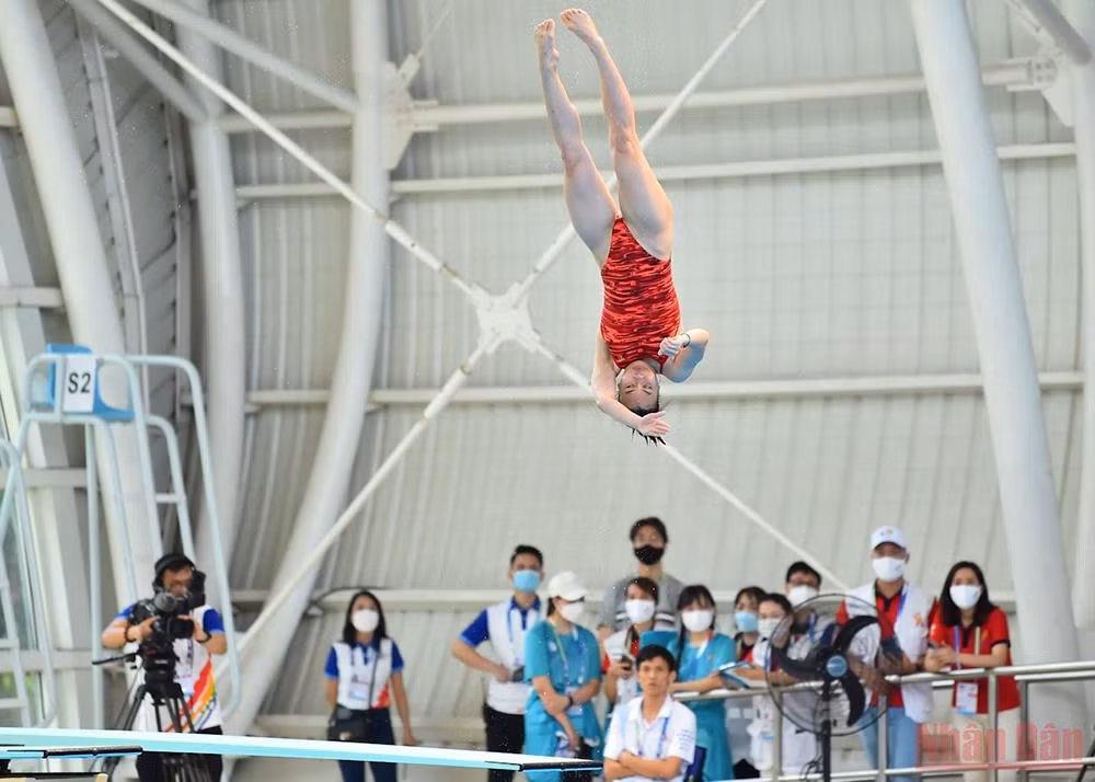 Ngô Phương Mai mở hàng huy chương cho Đoàn Thể thao Việt Nam -1