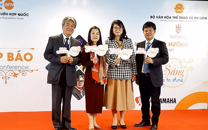 Đại diện ban tổ chức tại họp báo.