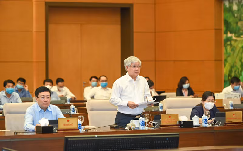 Chủ tịch Ủy ban Trung ương MTTQ Việt Nam Đỗ Văn Chiến phát biểu tại phiên họp. (Ảnh: Duy Linh)