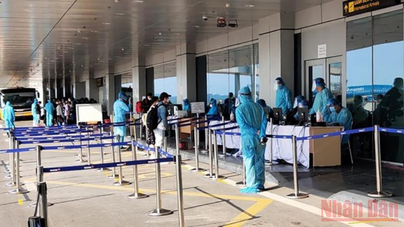 Hà Nội yêu cầu tăng cường giám sát người nhập cảnh tại sân bay quốc tế Nội Bài.