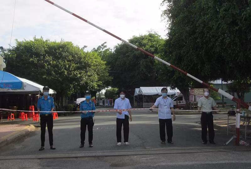 Dỡ phong tỏa Bệnh viện Đa khoa Long An sau 34 ngày đóng cửa để thực hiện khoanh vùng, truy vết F0.