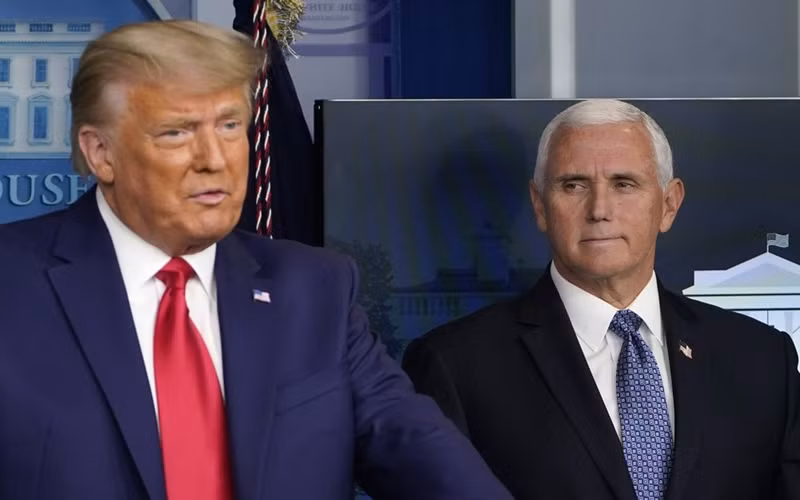 Tổng thống Trump và Phó Tổng thống Mike Pence tại phòng họp báo của Nhà Trắng, ngày 24-11. (Ảnh: AP)