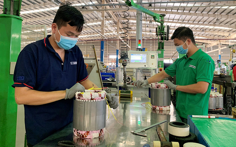 Sản xuất động cơ điện xuất khẩu tại Công ty TNHH Bonfiglioli Việt Nam (vốn đầu tư Ý) ở Khu công nghiệp Mỹ Phước 3. Phát triển khu công nghiệp xanh tại Bình Dương -0