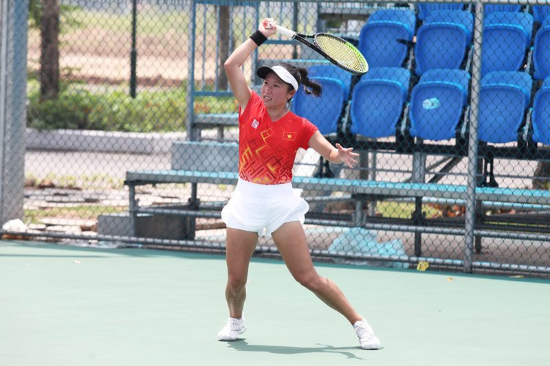 Savanna Lý Nguyễn đang là chủ nhân của tấm Huy chương Bạc đơn nữ quần vợt SEA Games. (Ảnh: VTF) savana.jpg -0