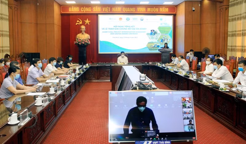 Toàn cảnh Hội nghị tổng kết Dự án và trao giải chung kết. 