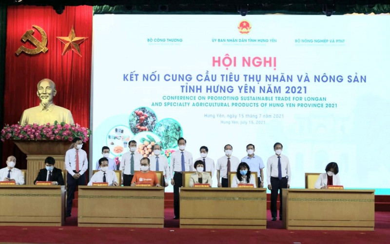 Ký kết giao thương tại hội nghị. 34193-1626330709325.jpg