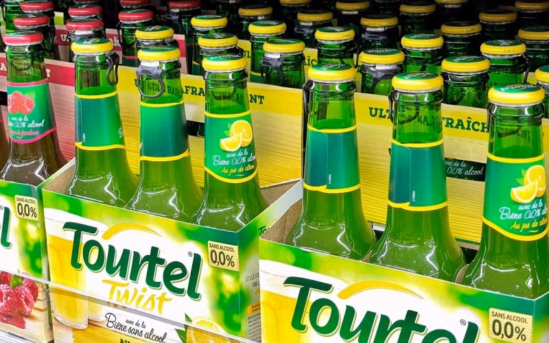 Tại Pháp, tỷ lệ tử vong do rượu bia lên tới 11% ở nam giới và 4% ở nữ giới, cao hơn so các nước châu Âu khác. (Ảnh: MINH DUY)