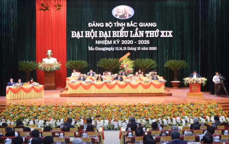 Toàn cảnh Đại hội Đảng bộ tỉnh Bắc Giang lần thứ 19 nhiệm kỳ 2020 - 2025.