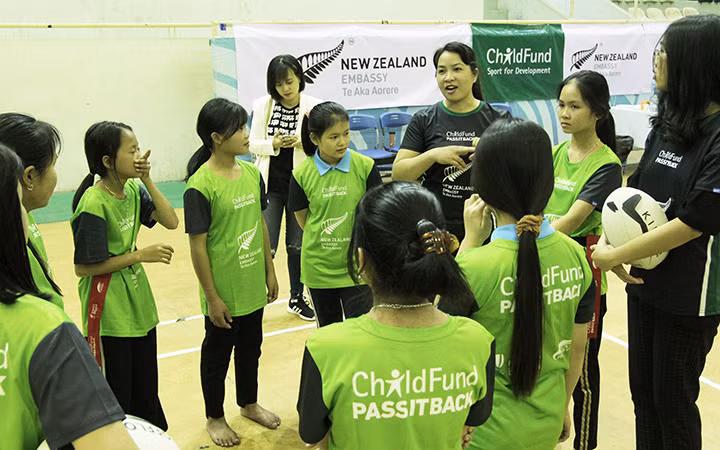 Hơn 11,5 nghìn bạn trẻ có cơ hội tiếp xúc với bóng bầu dục