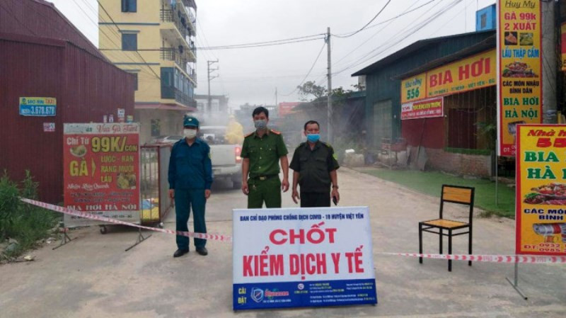 Một chốt kiểm soát dịch Covid-19 tại thôn Me Điền. Bắc Giang phong tỏa khu vực 15 nghìn người -0