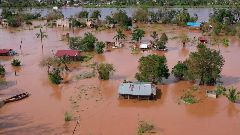 Bão nhiệt đới Eloise đổ bộ vào Buzi, Mozambique gây ngập lụt trên diện rộng. (Ảnh: Getty Images) Climate crisis -0