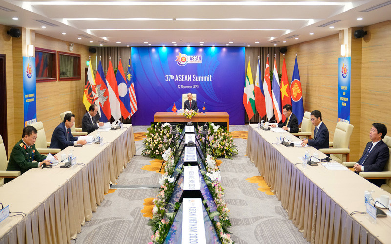 Phiên toàn thể Hội nghị cấp cao ASEAN lần thứ 37 do Thủ tướng Nguyễn Xuân Phúc chủ trì. (Ảnh: DUY LINH) Khai mạc Hội nghị cấp cao ASEAN lần thứ 37 và các Hội nghị cấp cao liên quan -0