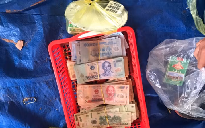 Công an TP Phan Thiết triệt phá một sòng bạc trong rừng tràm -0