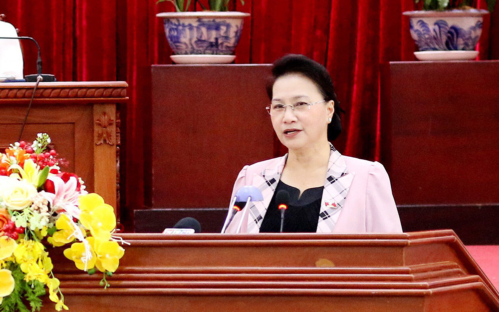 Chủ tịch Quốc hội Nguyễn Thị Kim Ngân phát biểu tại buổi tiếp xúc, làm việc với lãnh đạo thành phố Cần Thơ. 
