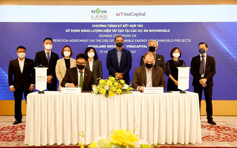 VinaCapital và Novaland đã tiến hành ký kết biên bản ghi nhớ hợp tác về việc phát triển và ứng dụng năng lượng tái tạo tại các dự án mang thương hiệu NovaWorld. Forbes vinh danh Novaland trong Top 50 công ty niêm yết tốt nhất năm 2021 -0