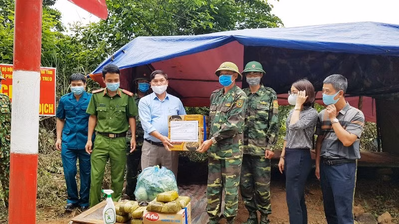 Nỗ lực đẩy lùi dịch Covid-19 ở vùng biên giới -0