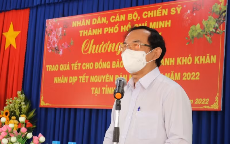 Đoàn công tác Thành ủy TP Hồ Chí Minh tặng quà Tết tại Tây Ninh -0