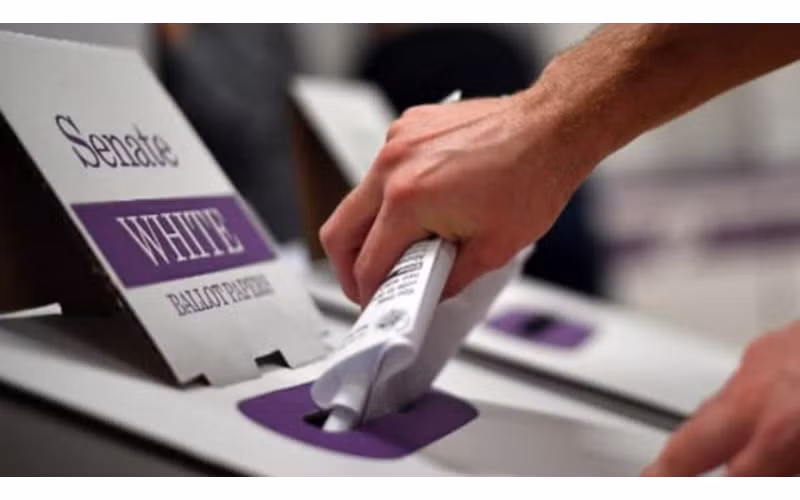 Số cử tri Australia đi bỏ phiếu cao kỷ lục trong ngày bỏ phiếu sớm đầu tiên. (Nguồn: AFP)