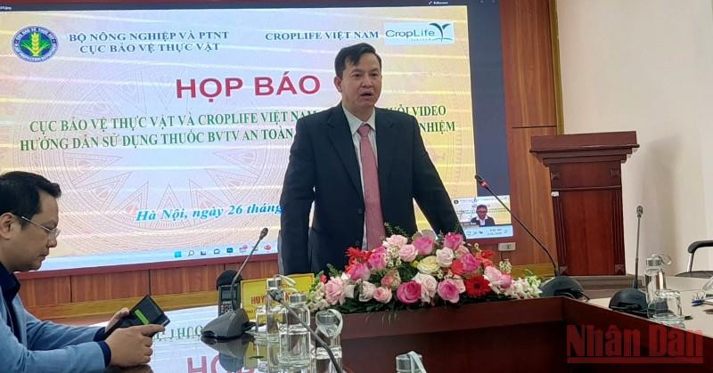 Ông Huỳnh Tấn Đạt, Phó Cục trưởng Cục Bảo vệ thực vật phát biểu tại buổi công bố ra mắt chuỗi video. Nâng cao kiến thức sử dụng thuốc bảo vệ thực vật an toàn -0