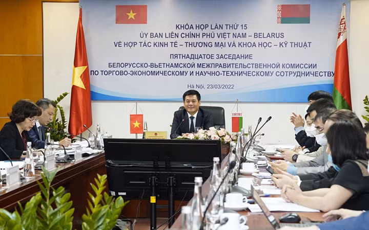 Hội nghị tại điểm cầu Việt Nam (Ảnh: Moit).