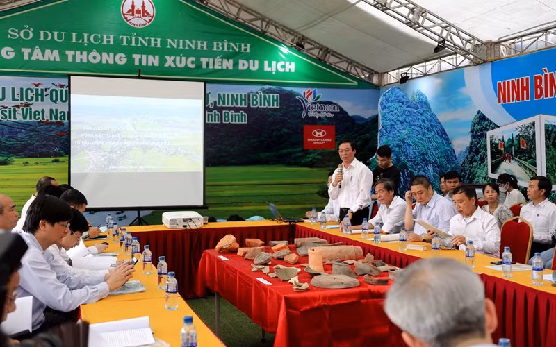 Hội thảo báo cáo kết quả nghiên cứu khảo cổ học ở khu vực kinh đô Hoa Lư, ngày 20-4.