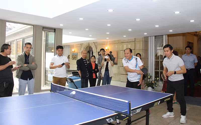 Giao lưu tại Pháp mừng tình hữu nghị vĩ đại và đoàn kết đặc biệt Việt Nam-Lào -0