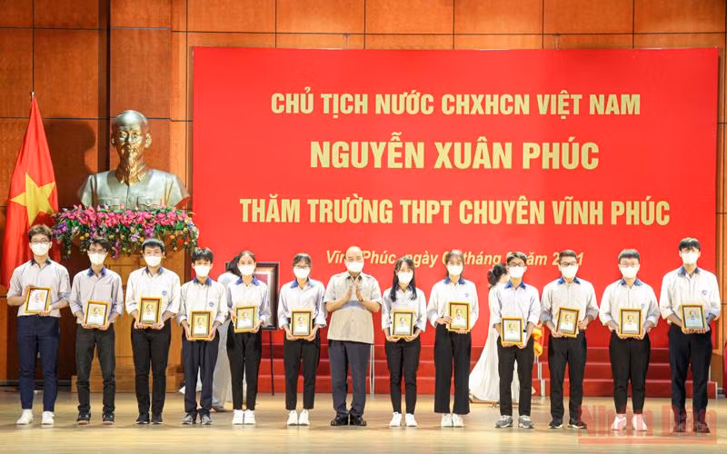 Chống dịch hiệu quả, chú trọng phát triển kinh tế, chăm lo tốt đời sống nhân dân -0