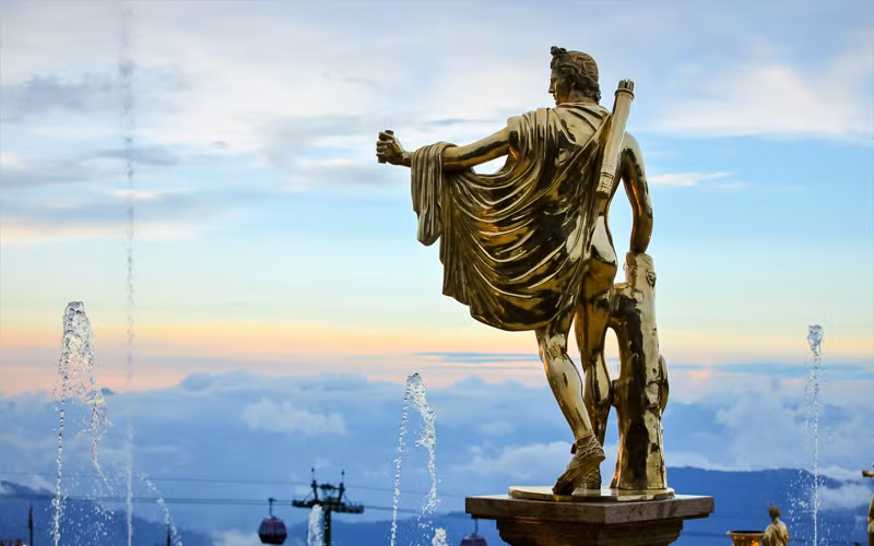 5 tác phẩm điêu khắc tiêu biểu trên đỉnh Bà Nà -0