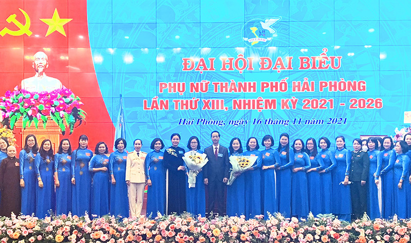 Lãnh đạo Hội Liên hiệp Phụ nữ Việt Nam và Thành ủy Hải Phòng chúc mừng Ban Chấp hành Hội Liên hiệp Phụ nữ Hải Phòng nhiệm kỳ 2021 - 2026. Phụ nữ góp sức quan trọng xây dựng thành phố Cảng phát triển mạnh mẽ -0