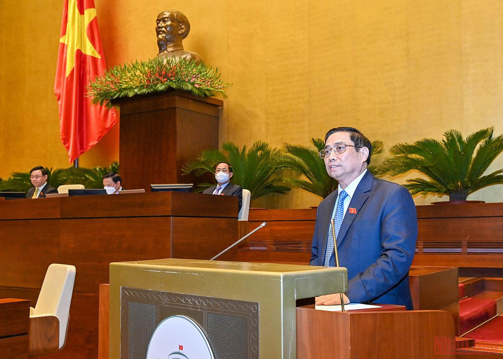 Thủ tướng Phạm Minh Chính phát biểu, trình bày báo cáo giải trình về một số vấn đề được đại biểu Quốc hội và đồng bào, cử tri quan tâm, thảo luận, chất vấn. Thủ tướng Chính phủ Phạm Minh Chính lần đầu tiên trả lời chất vấn trước Quốc hội -0