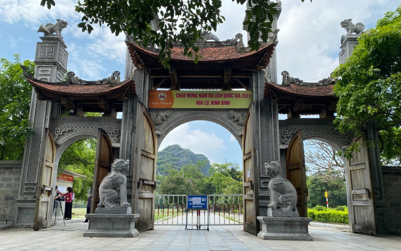 Đền vua Lê trong Khu di tích lịch sử, văn hóa cố đô Hoa Lư đóng cửa.