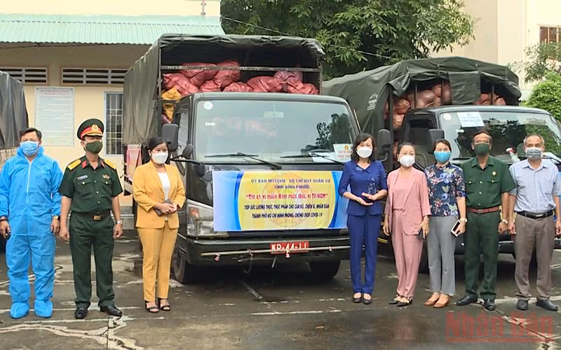 Hơn 7 nghìn túi an sinh từ Bình Phước gửi về TP Hồ Chí Minh -0