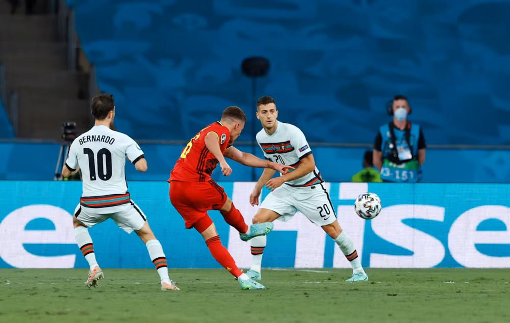 Thorgan Hazard lập siêu phẩm, Bỉ biến Bồ Đào Nha thành cựu vương Euro -0