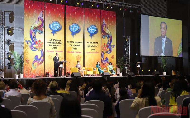 Thủ tướng Thái Lan Prayut Chan-o-cha phát biểu tại hội nghị. Việt Nam thúc đẩy bình đẳng giới trong suốt quá trình phát triển đất nước -0