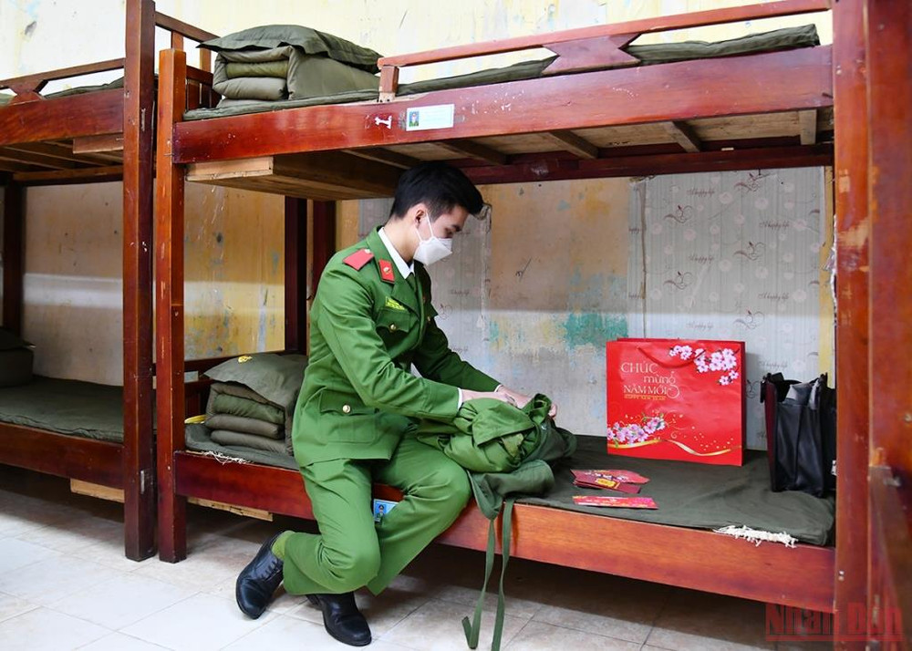 Những chuyến xe yêu thương hỗ trợ sinh viên về quê ăn Tết ảnh 2 Những chuyến xe yêu thương hỗ trợ sinh viên về quê ăn Tết -0